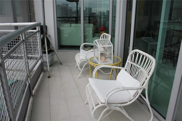 Neo Vertika #2327 image #28