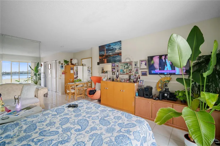 Bayshore Yacht Tennis Club #714 image #18