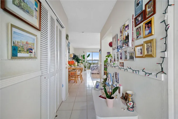 Bayshore Yacht Tennis Club #714 image #8