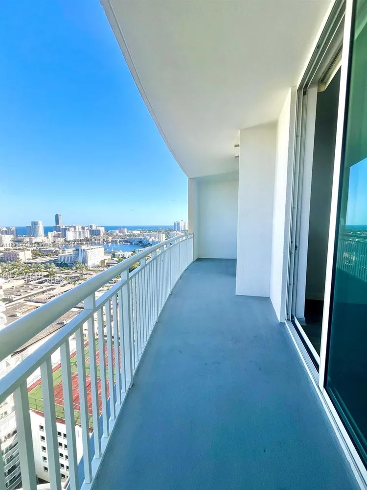 Duo Condo #2404W image #15