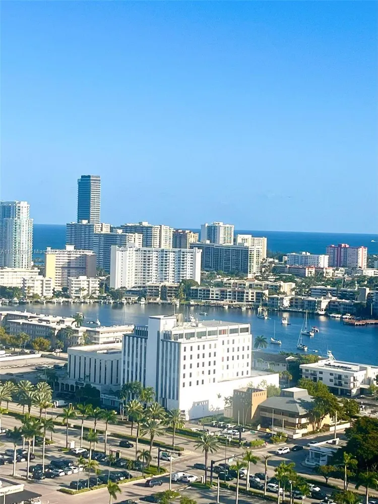 Duo Condo #2404W image #16