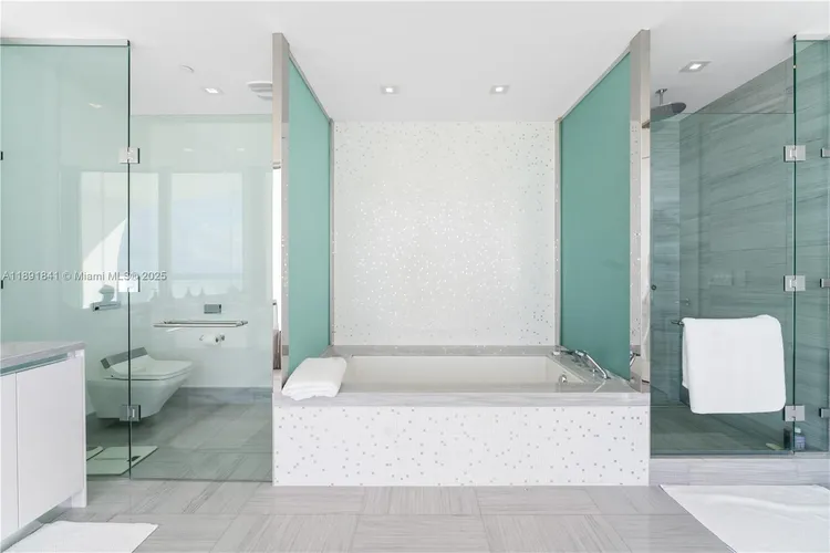 Jade Signature #805 image #15