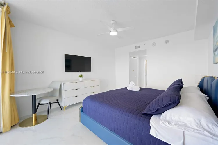 Marina Bay Club #708 image #13