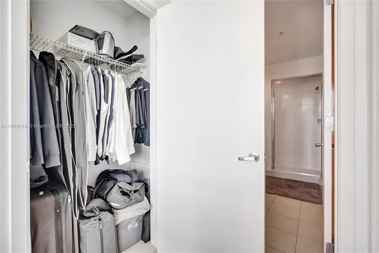 Midtown 4 #H2205 image #10