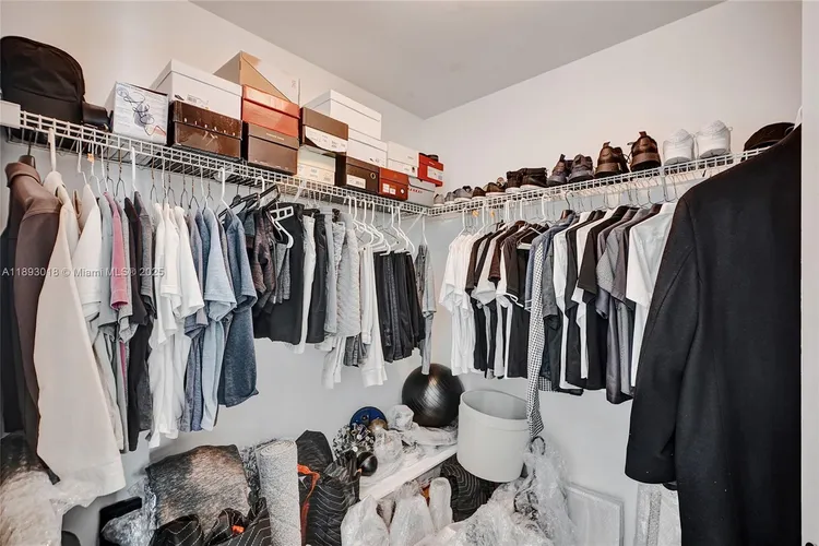 Midtown 4 #H2205 image #9