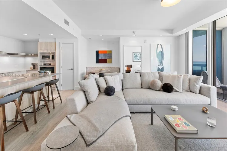 Carillon Condo North Tower #2601 image #12