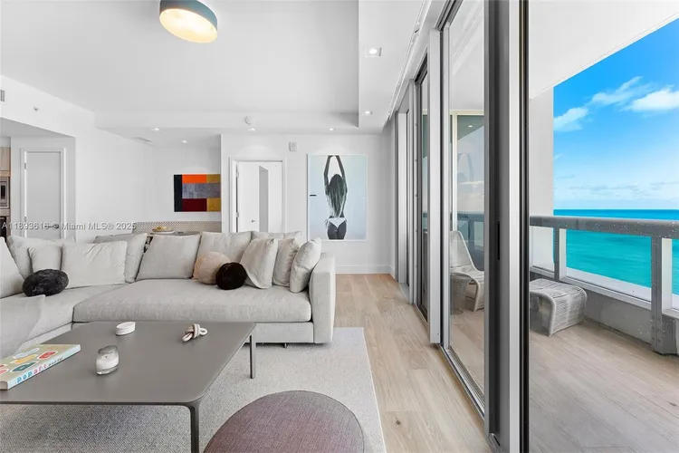 Carillon Condo North Tower #2601 image #14