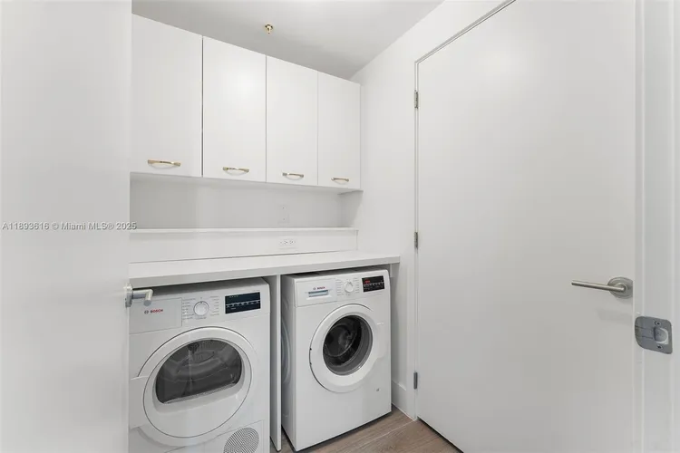 Carillon Condo North Tower #2601 image #22