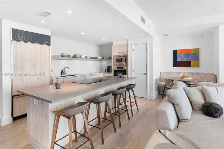 Carillon Condo North Tower #2601 image #28