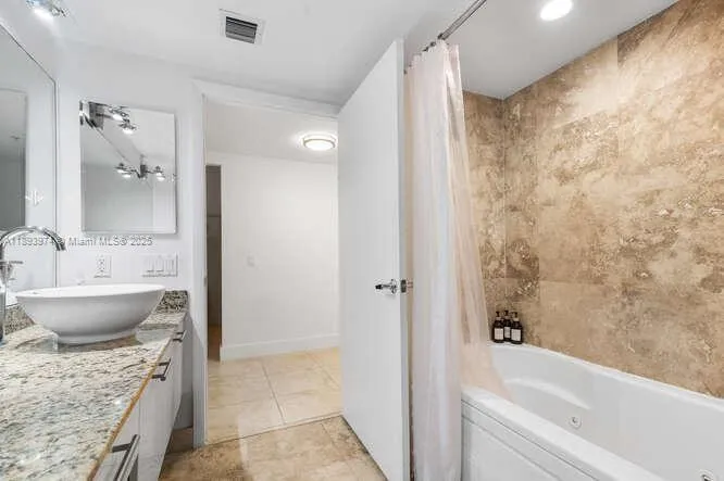 Brickell on the River South #308 image #15