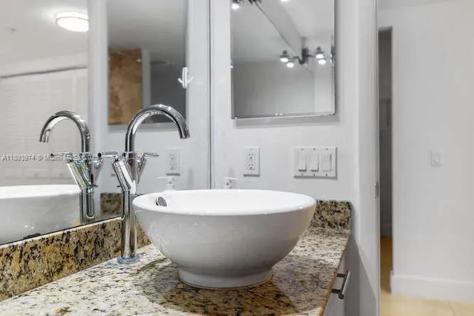 Brickell on the River South #308 image #25