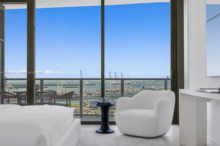 Five Park #2404 image #27