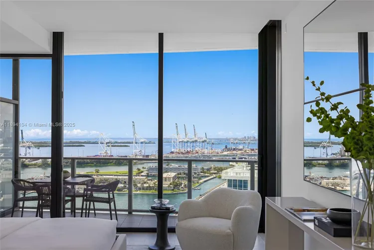 Five Park #2404 image #28