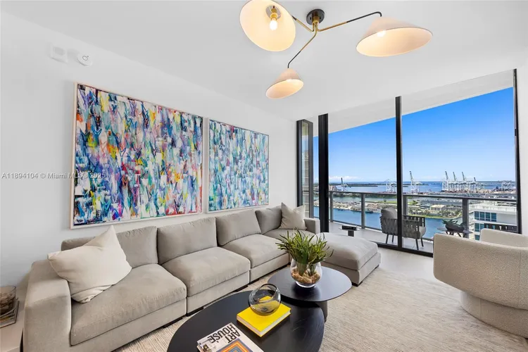 Five Park #2404 image #6