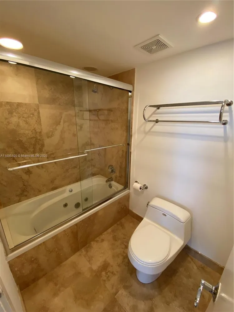 Venetian Isle Condo #202 image #12