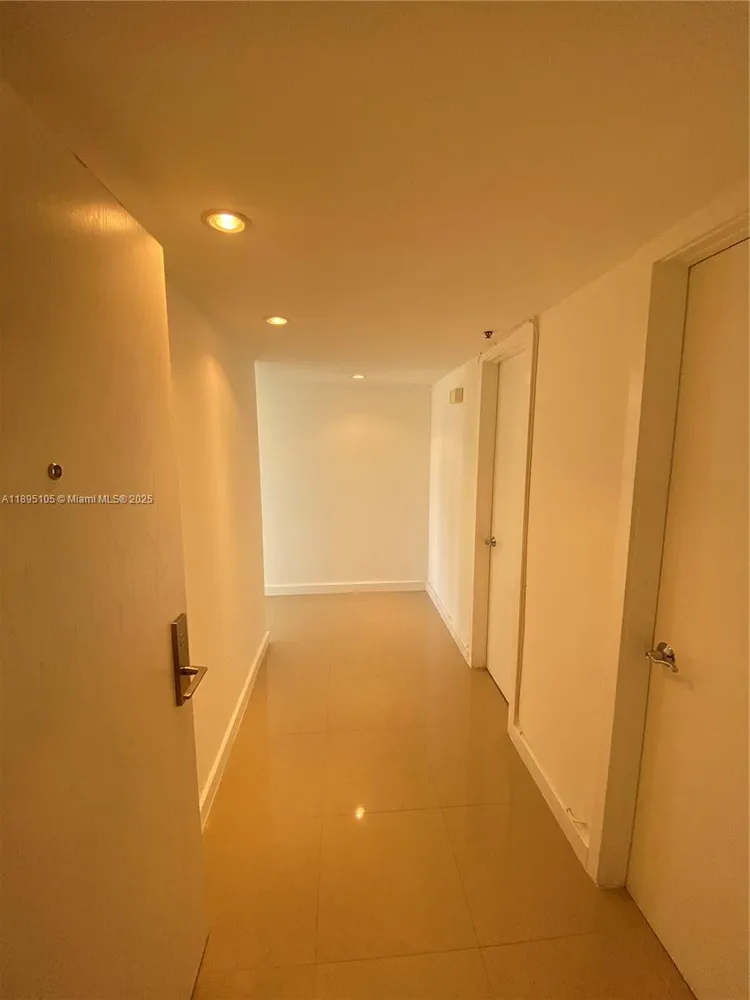 Venetian Isle Condo #202 image #20