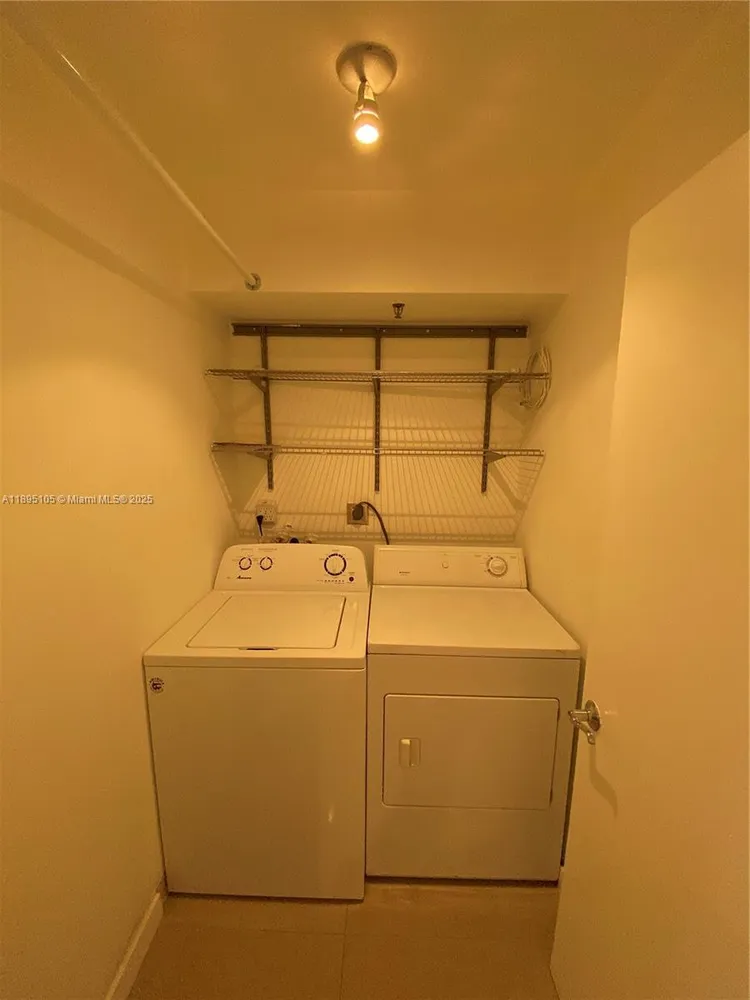 Venetian Isle Condo #202 image #21