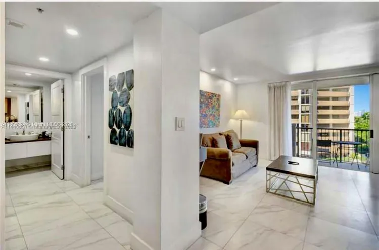 The Mutiny #603 image #10