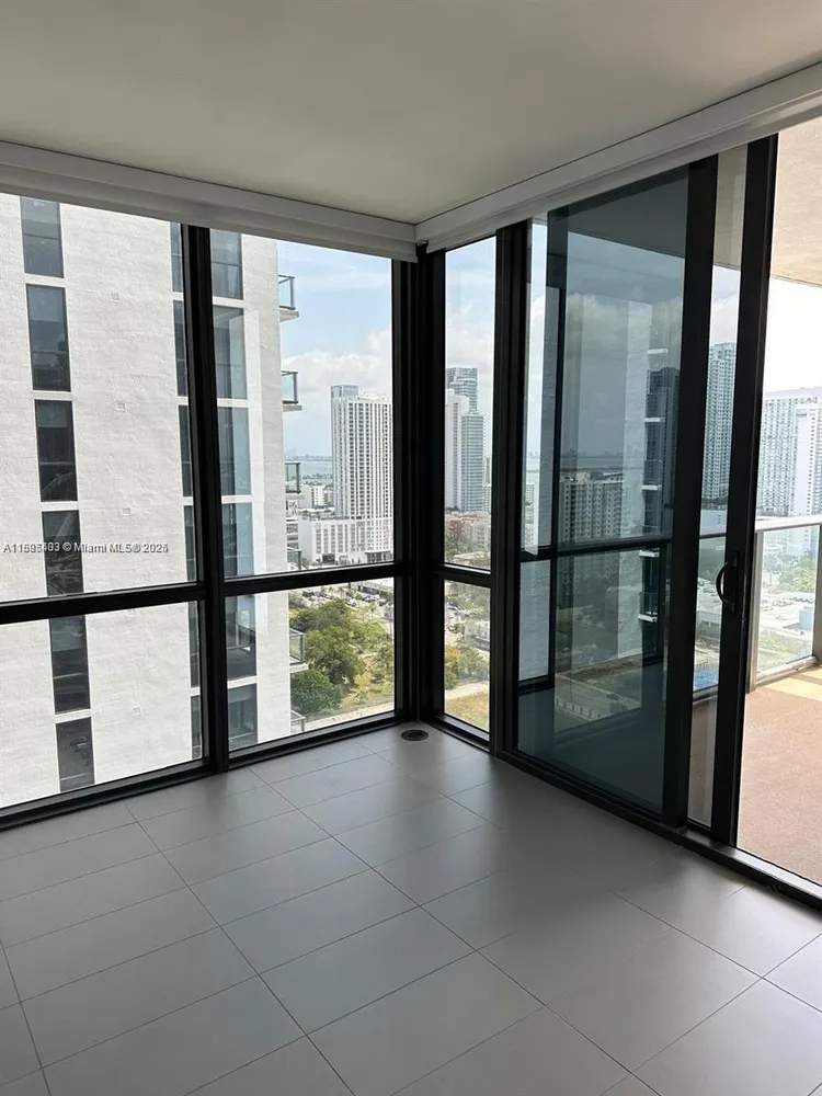 Canvas #1220 image #10