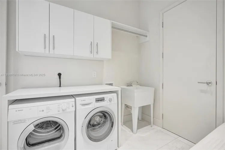 Chateau Beach Residences #2302 image #21