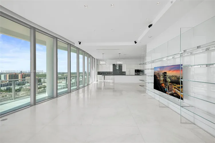Chateau Beach Residences #2302 image #7