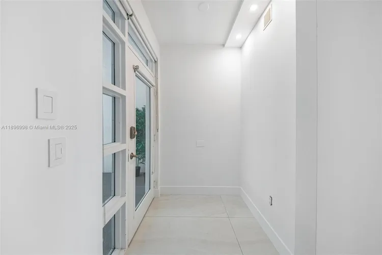 360 Condo #207 image #6