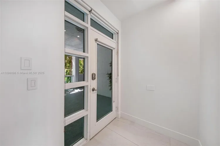 360 Condo #207 image #7