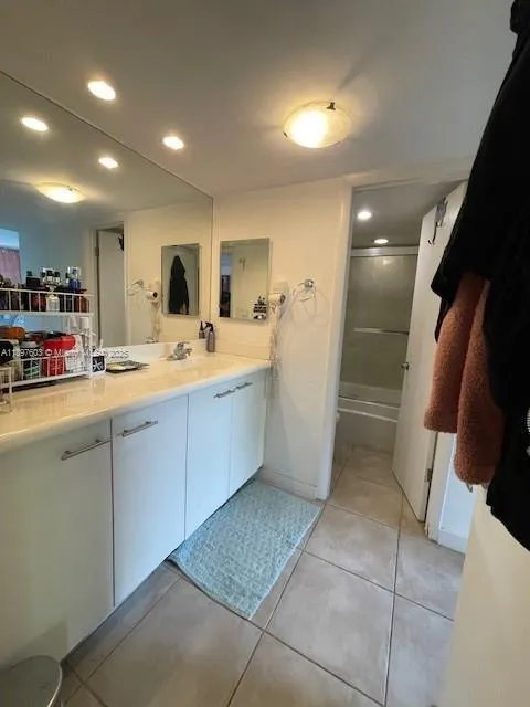 Nirvana 3 #B401 image #12