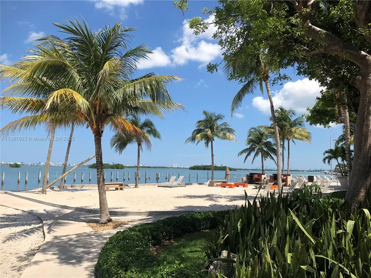 Nirvana 3 #B401 image #13