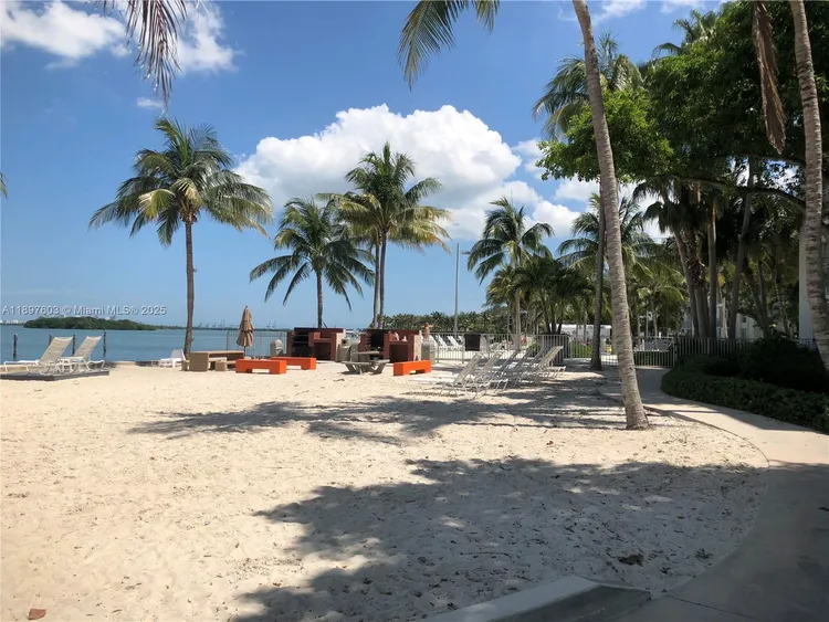 Nirvana 3 #B401 image #14