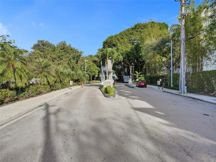 Nirvana 3 #B401 image #29