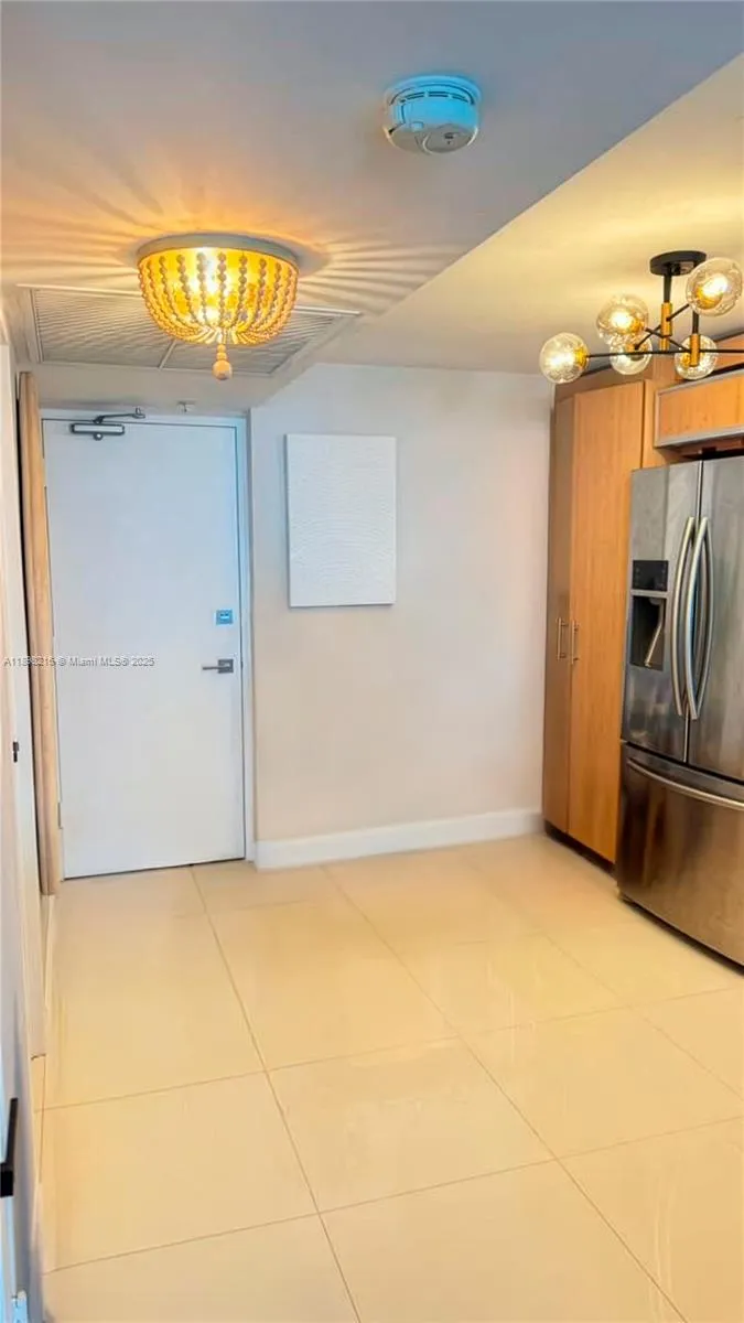 Harbour House #802 image #19