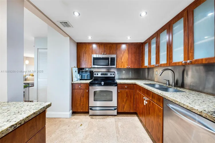 Towers of Quayside Condo #4 #604 image #14