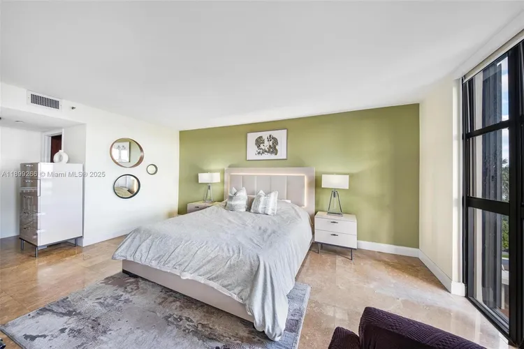 Towers of Quayside Condo #4 #604 image #22