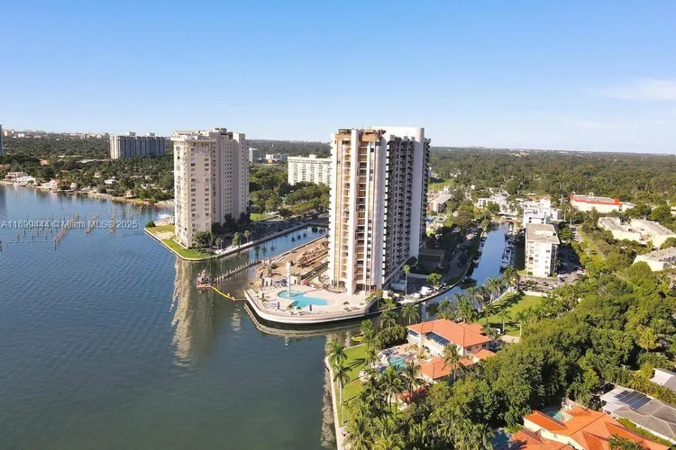 Cricket Club Miami #607 image #18