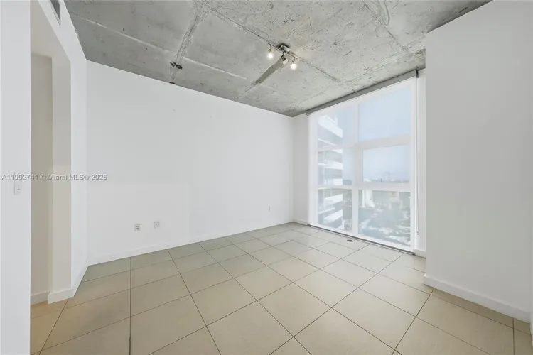 Midtown 4 #H2804 image #24