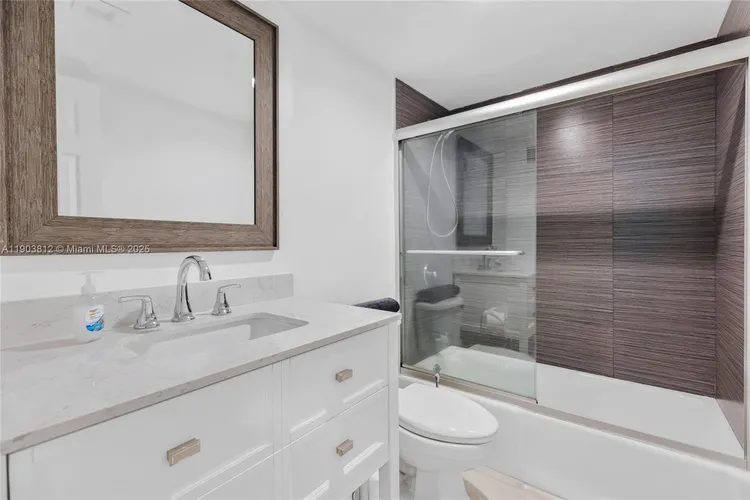 The Tides On Hollywood Beach #15G image #7