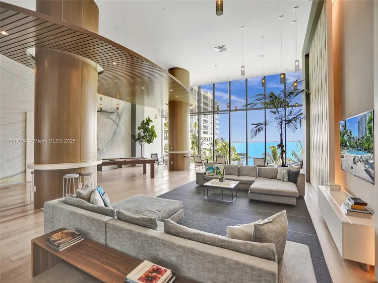 Icon Bay #505 image #15