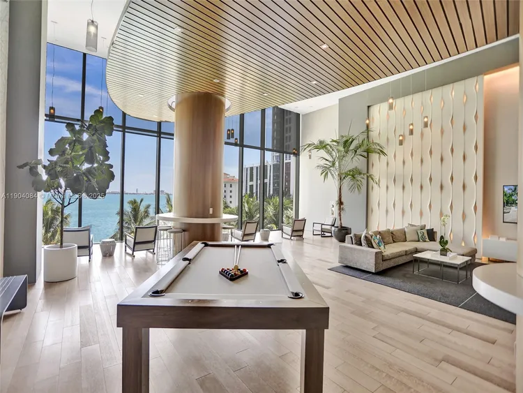 Icon Bay #505 image #16