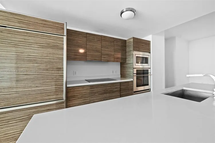 Icon Bay #505 image #7