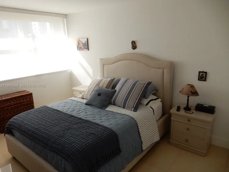 Bayshore Place #1406D image #10