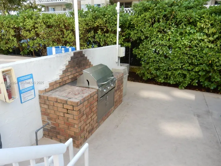 Bayshore Place #1406D image #20