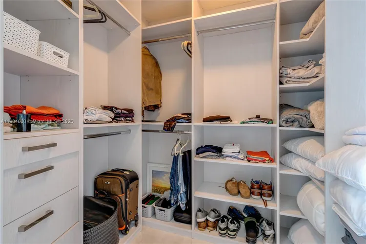 Porsche Design Tower #2403 image #19