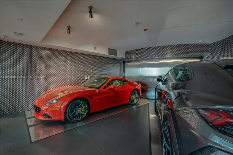 Porsche Design Tower #2403 image #28