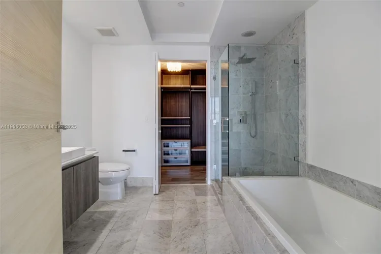 SLS Lux Brickell #4309 image #10