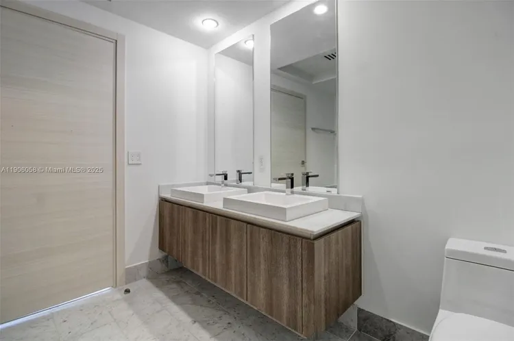 SLS Lux Brickell #4309 image #11
