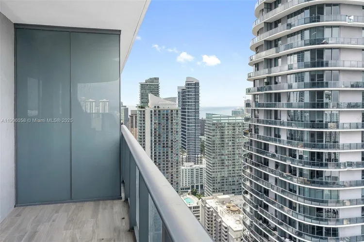 SLS Lux Brickell #4309 image #14