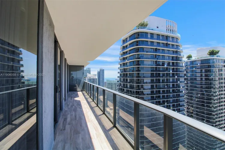 SLS Lux Brickell #4309 image #26