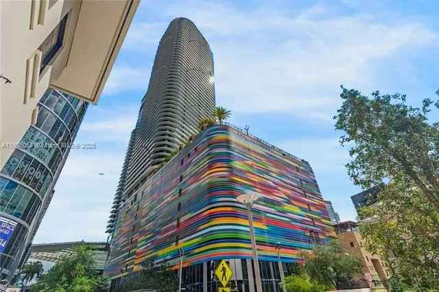 SLS Lux Brickell #4309 image #30