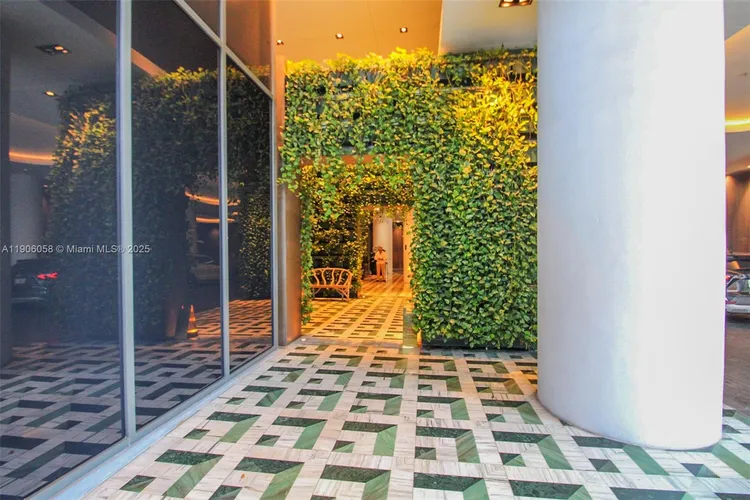 SLS Lux Brickell #4309 image #33